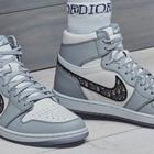 Dior и Nike показали совместные кроссовки. Это одни из самых дорогих Air Jordan 1