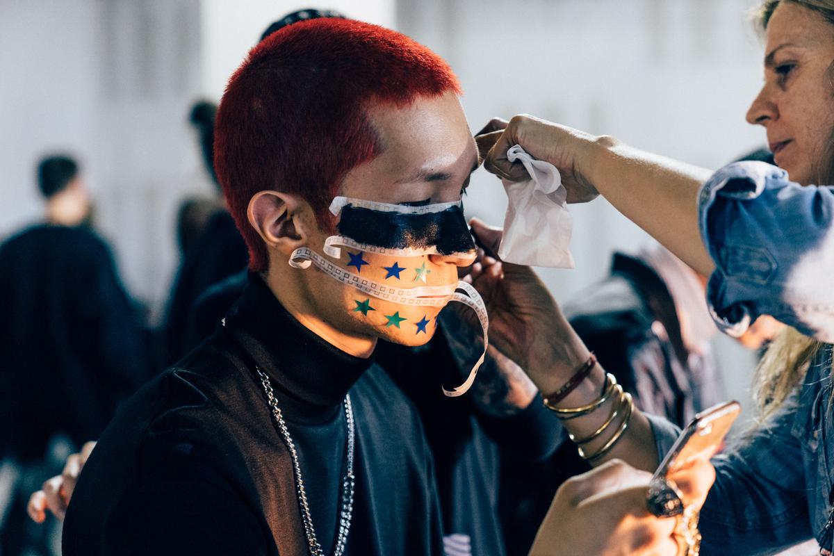 https---hypebeast.com-image-2018-06-alexander-wang-collection-1-ss19-3