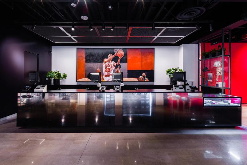 jordan_la_store_dtf_1