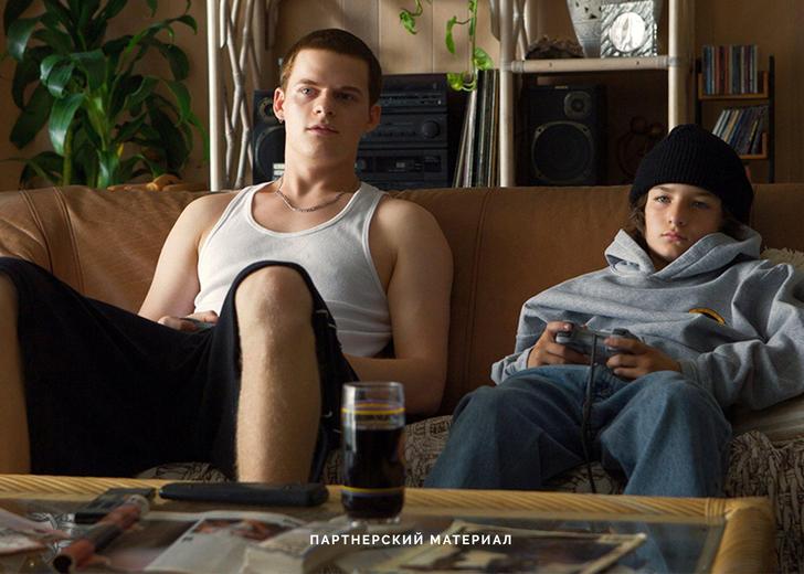 multiplex-promo-dtf-magazine Слушайте плейлист к фильму «Середина 90-х», который покажут в Киеве