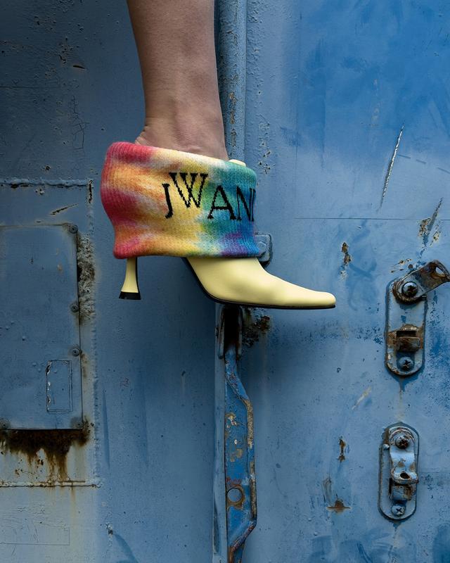 jw-anderson-ss22-dtf-magazine-26