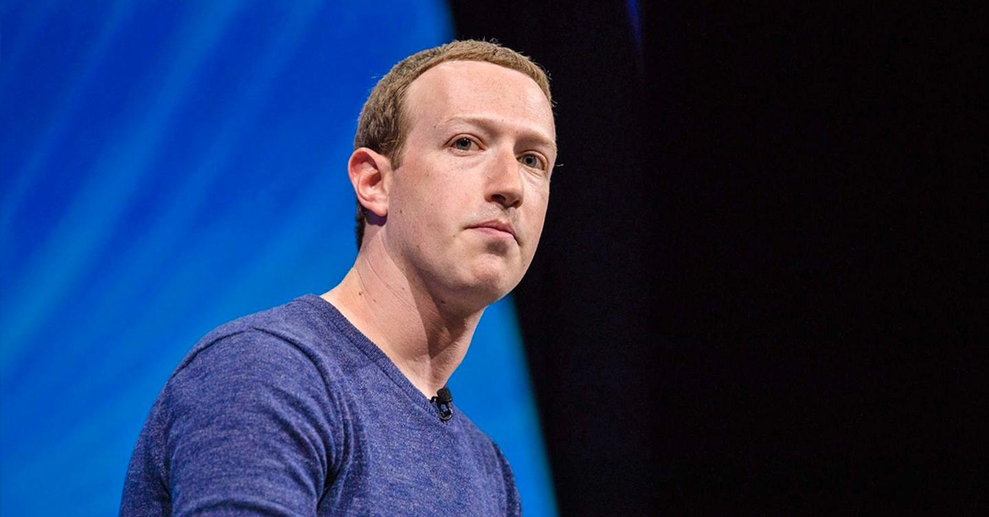 mark-zuckerberg-dtf-magazine Власти США требуют от Фейсбука продать Инстаграм и WhatsApp