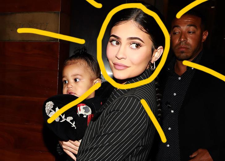 kylie-jenner-meme-dtf-magazine Кайли Дженнер превратила мем о себе в торговую марку