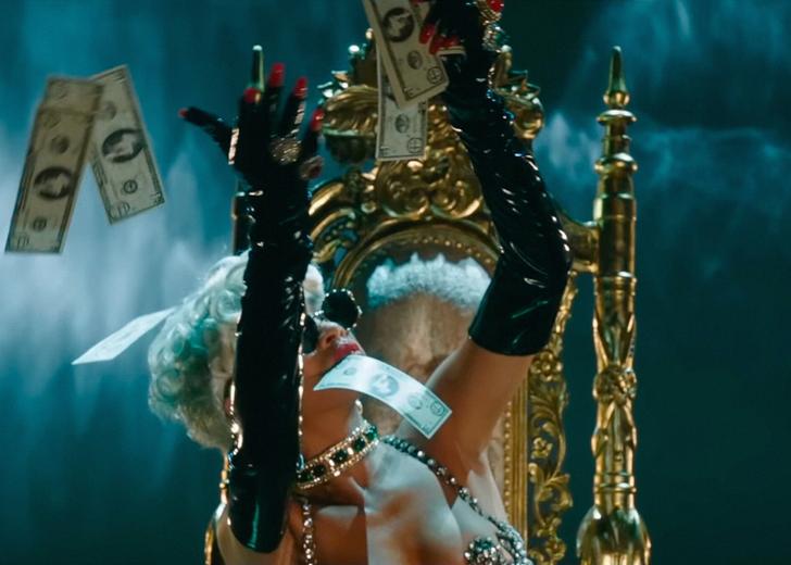 forbes-celebrities-cover-dtf-magazine Кадр з кліпу Ріанни Pour It Up