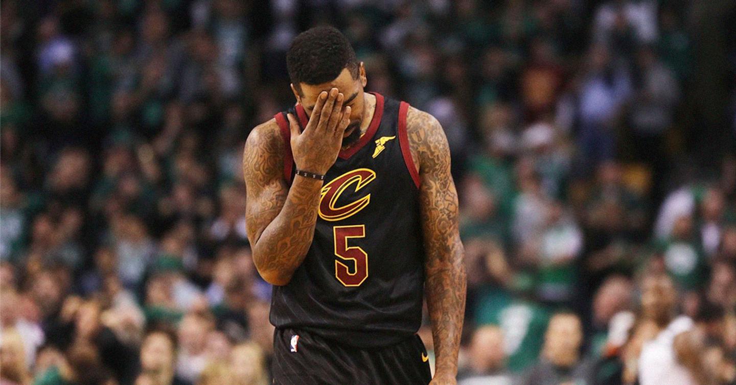 j_r_smith_supreme_nba_dtf_header NBA будет штрафовать Джей Ар Смита за татуировку