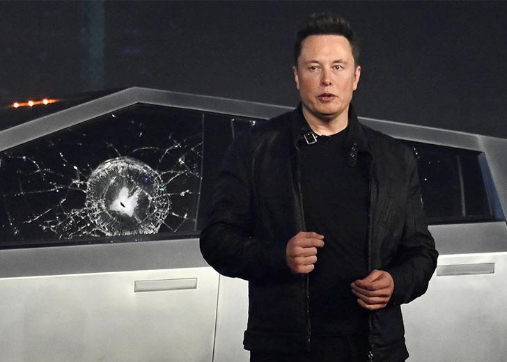 Tesla выпустила футболки с разбитым стеклом Cybertruck