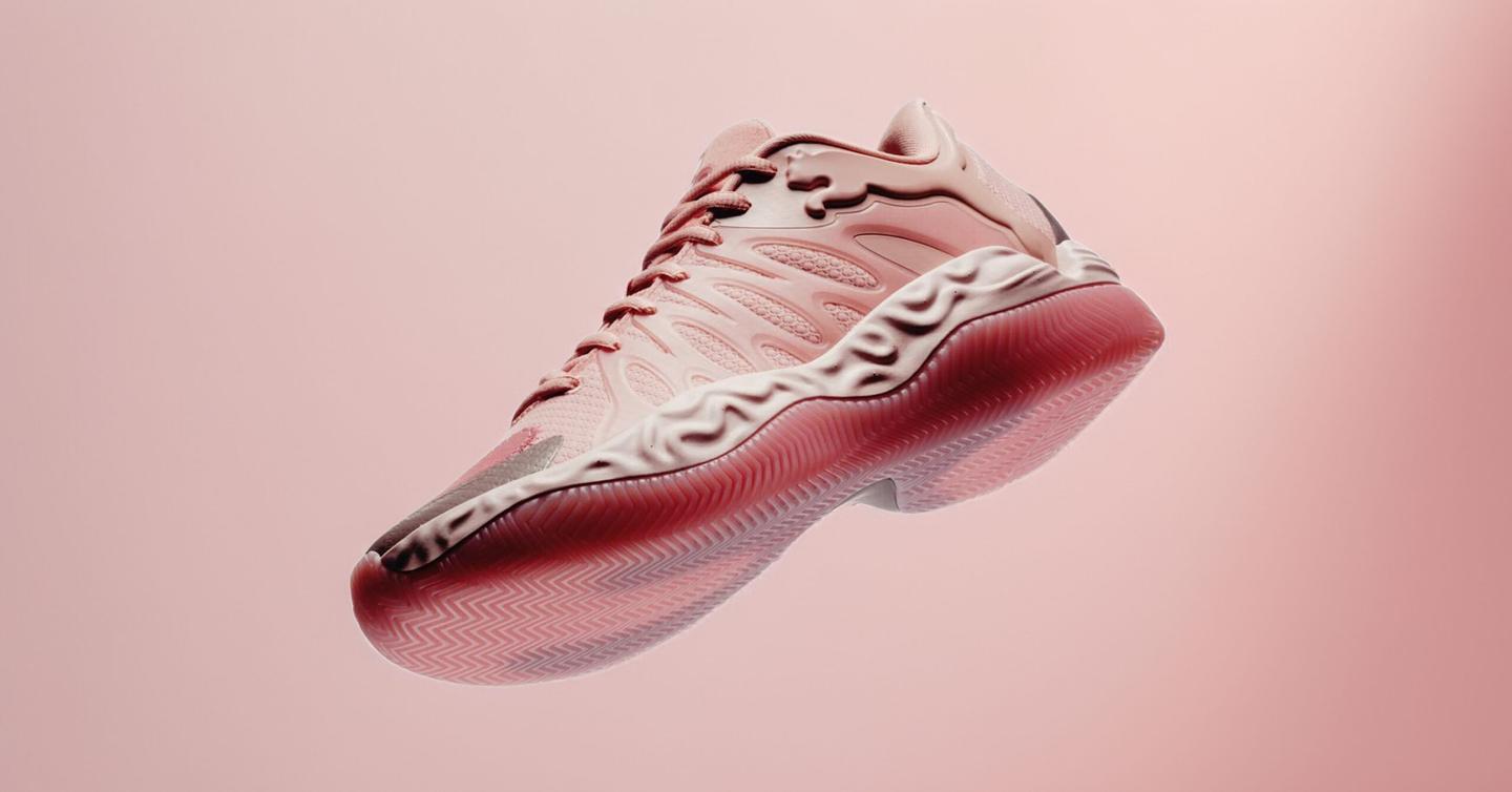 Нові кросівки Салехі Бембері для PUMA