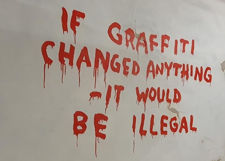 graffiti dtf magazine Графіті авторства Бенксі