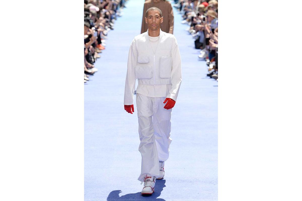_0005_https---hypebeast.com-image-2018-06-louis-vuitton-spring-summer-2019-show-paris-fashion-week-17