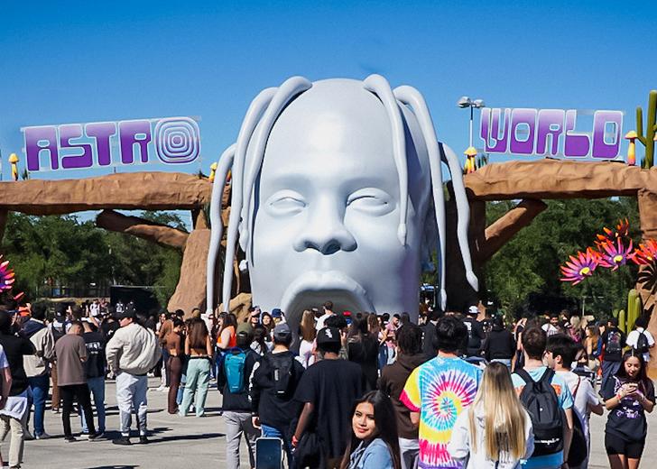 Трэвиса Скотта обвинили в сатанизме из-за трагедии на Astroworld. Что происходит
