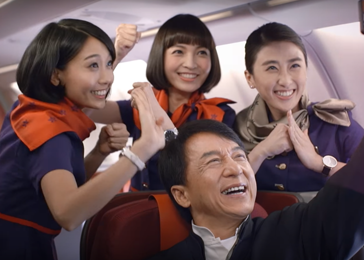 jackie_chan_hong_kong_airlines_header Джеки Чан снялся в рекламе Hong Kong Airlines