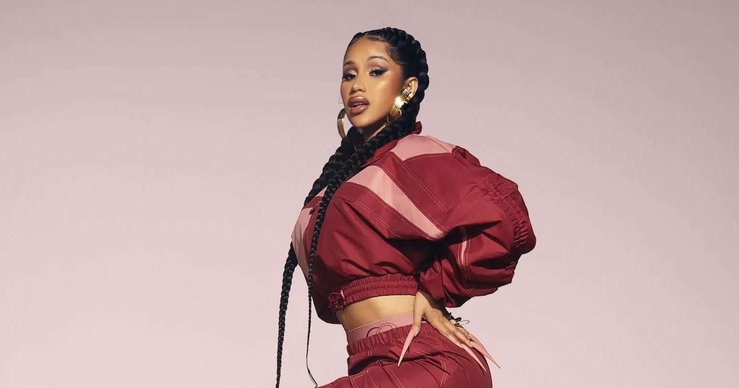 Cardi B отсудила у YouTube-блогерши более миллиона долларов