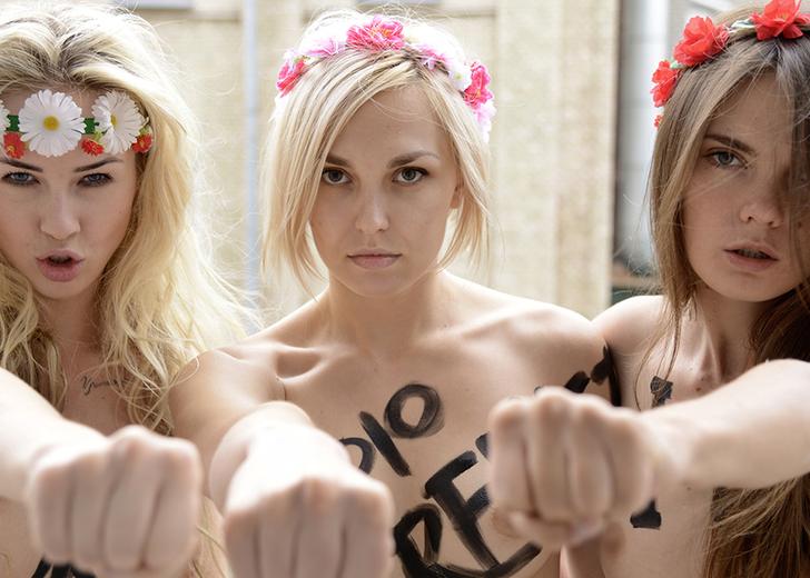 from private archive of Anna Hutsol_Sasha-Yana-Oksana (1) «Наша грудь — наше оружие»: Про FEMEN снимут художественный фильм