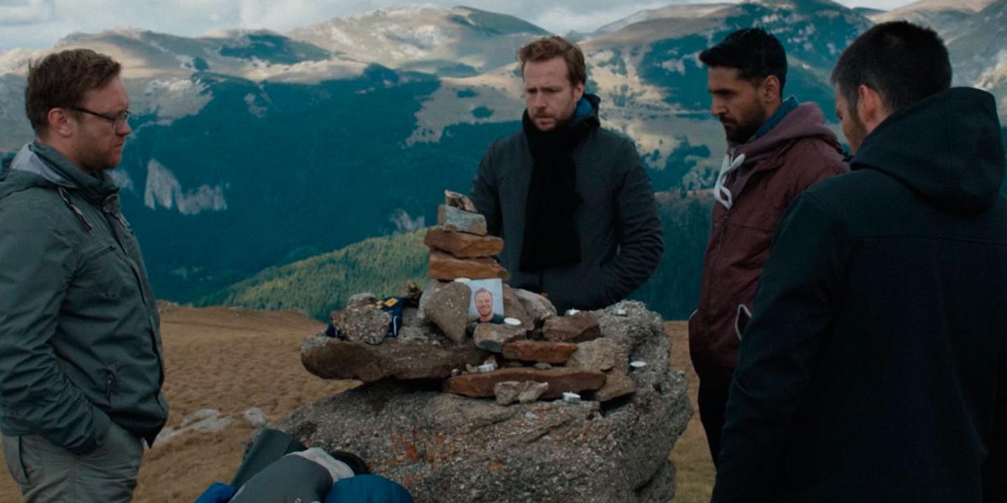 Смотрите трейлер нового хоррора «Ритуал» от Netflix