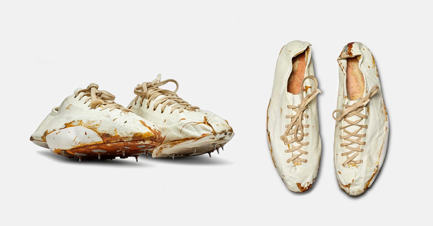 Sotheby's продает кроссовки ручной работы одного из основателей Nike