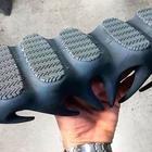 Канье показал тизер кроссовок YEEZY 451