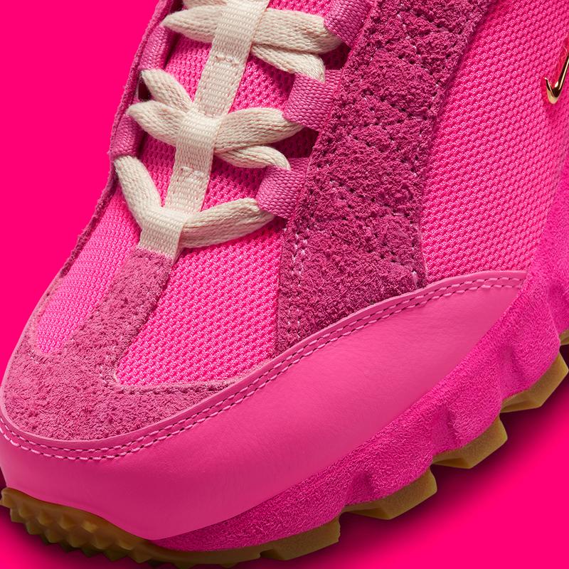 jacquemus-nike-air-humara-dtf-magazine6
