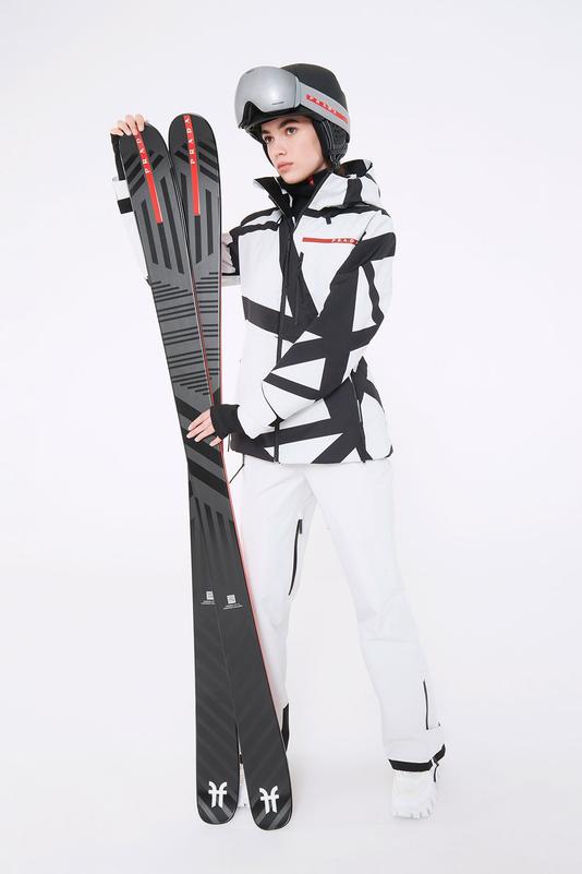 prada-ski-dtf-magazine-2