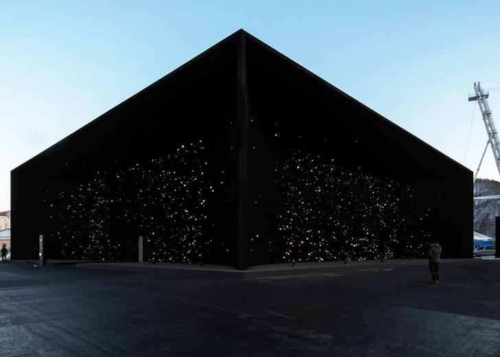 BLACK_FUCKING_HOUSE_HEADER В Южной Корее построили «самое черное здание в мире»