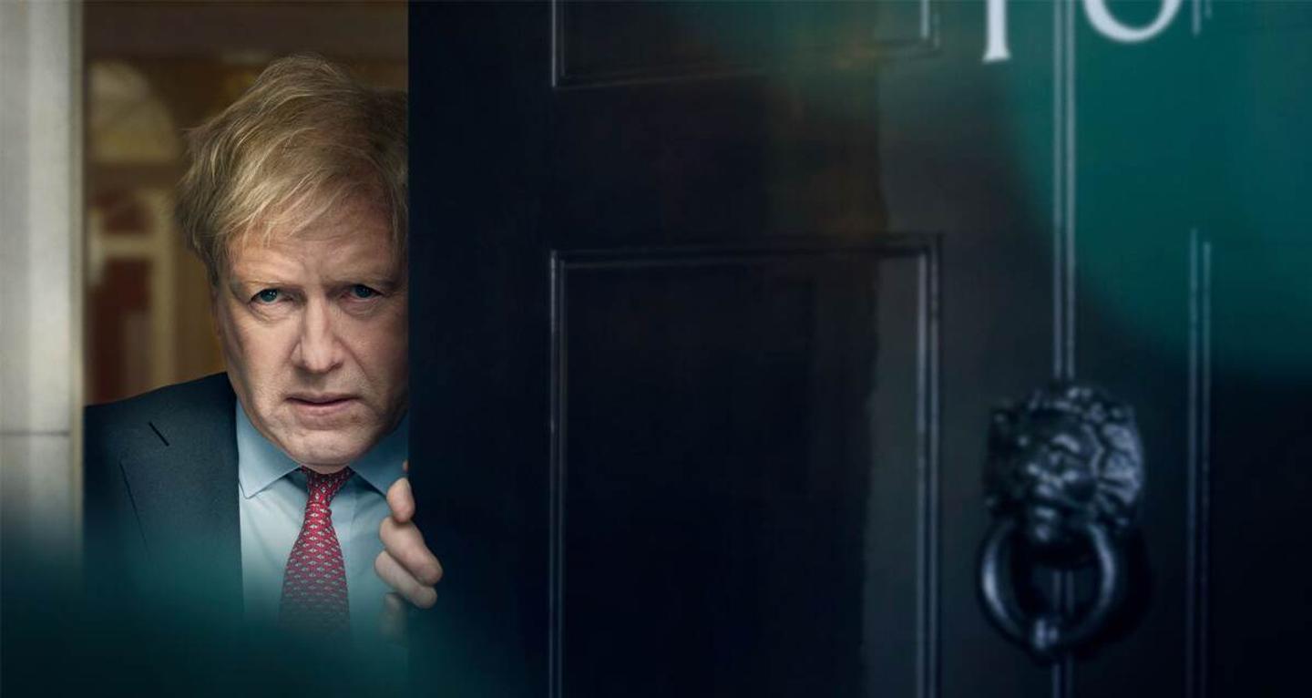 Подивіться перший тизер серіалу «Ця Англія» з Кеннетом Брана у ролі Бориса Джонсона