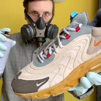 Трэвис Скотт и Nike показали новую коллекцию. В ней есть камень и ношеные носки