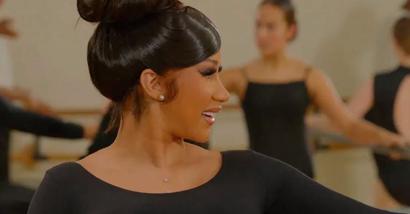 Cardi B запустила сериал на Фейсбуке
