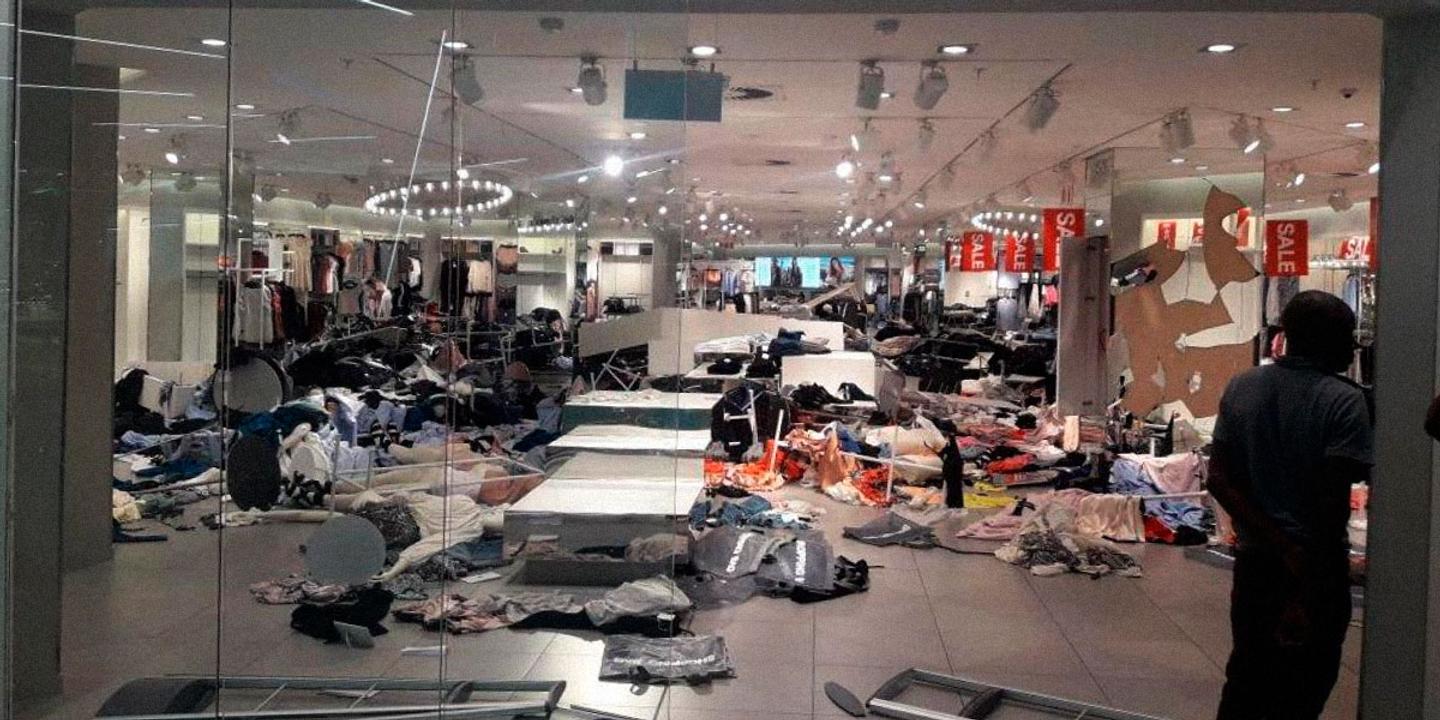 hm_closes_south_africa_header H&M закрыл все магазины в Южной Африке после погромов