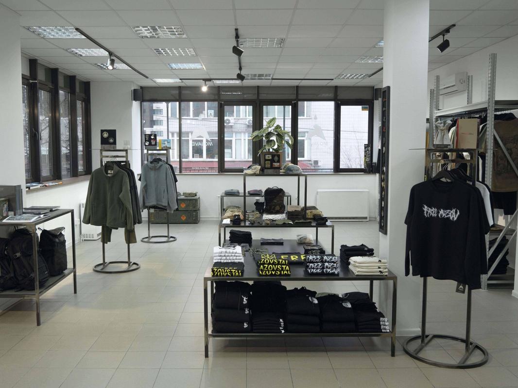 mojave-newplace-dtf-magazine Простір магазину MOJAVE на вулиці Павлівській 26/41 у Києві