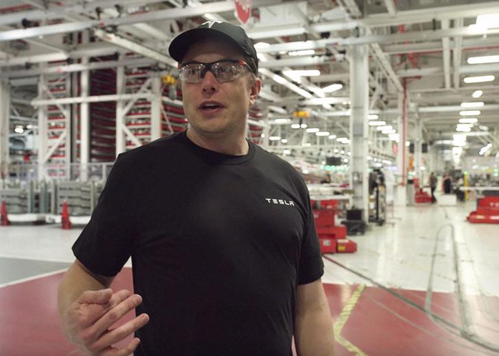 elon_musk_tesla_factory_inside_dtf_header Смотрите эксклюзивную экскурсию по фабрике Tesla от Илона Маска