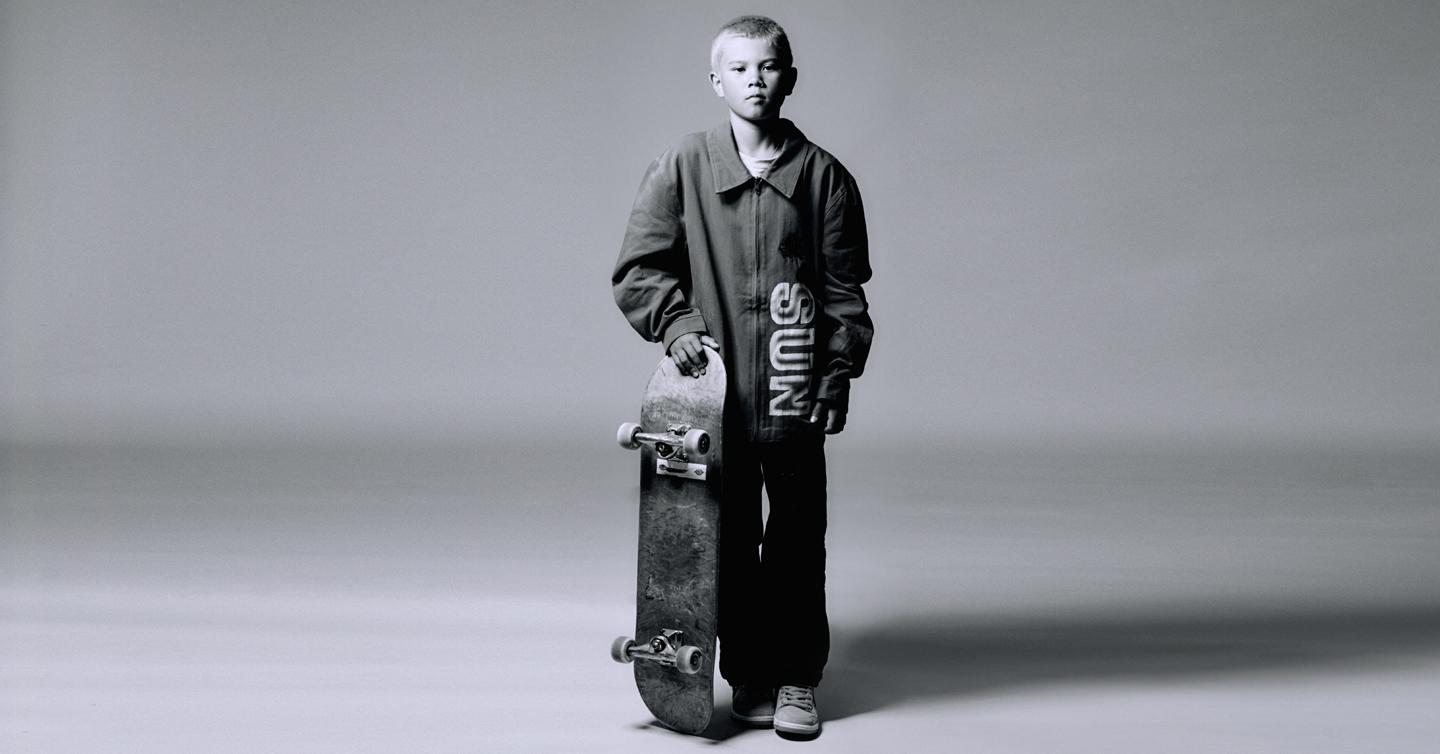 Low Blow presented a charity drop. It's a collaboration with Clothes for Progress and Amsterdam's Skatepark NOORD