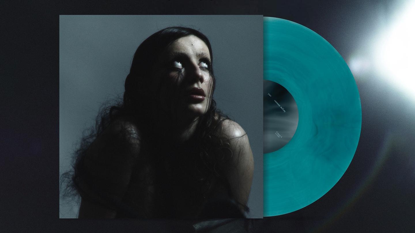 yuvi-vinyl-cover-dtf-magazine Альбом «Спомина Любову» YUVI на вінілі