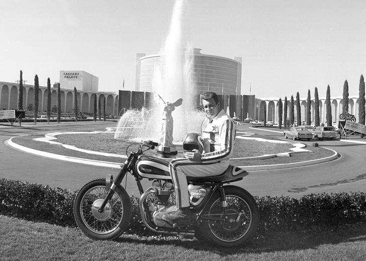 evel-knievel-chazelle-cover-dtf-magazine Евел Кнівель, про якого зніматиме фільм Дем'єн Шазель
