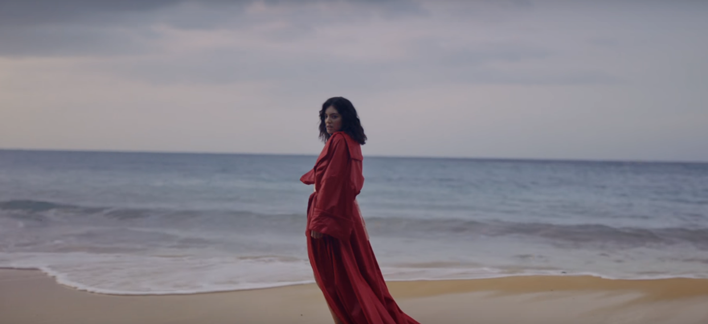 Смотрите новый клип Lorde