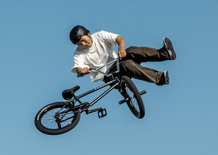 human-made-bmx-cover-dtf-magazine BMX-райдер з Японії у формі від HUMAN MADE