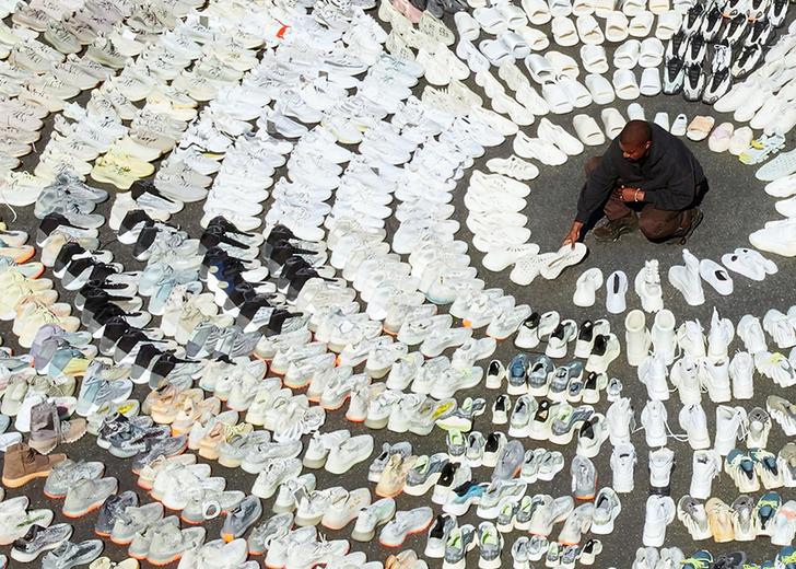 Среди тысячи Yeezy: Что ждет бренд Канье Уэста в будущем