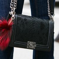 Chanel отказывается от использования кожи и меха