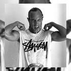 Вирджил Абло, Рик Оуэнс и Мартин Роуз создали футболки для Stüssy. Вот что получилось