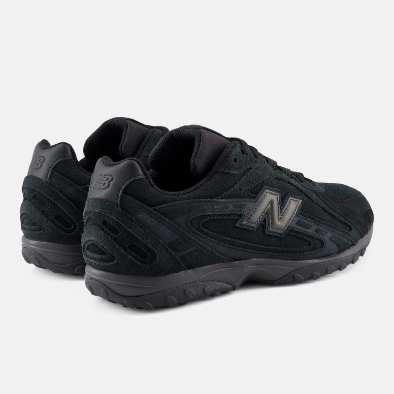 Доступні в Україні New Balance 204L