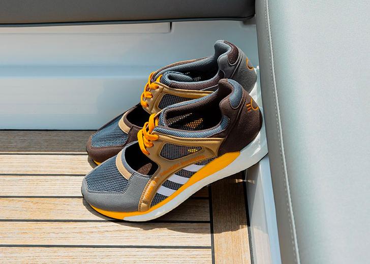 adidas и HUMAN MADE выпустили летние кроссовки. Часть шнуровки заменили отверстием