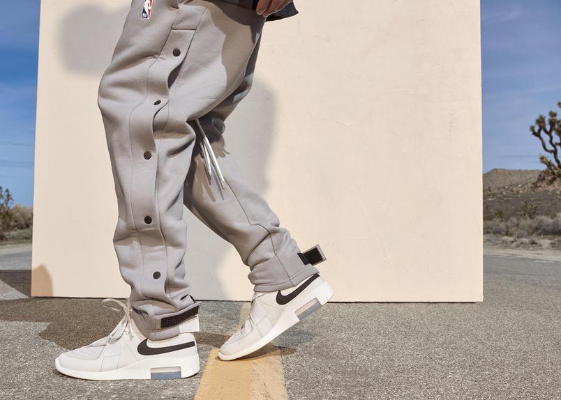 nike_air-fear-of-god_spsu19_03_rectangle_1600