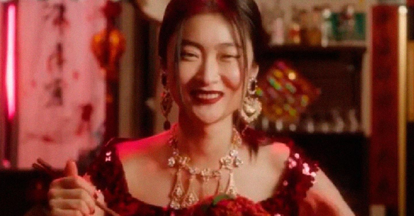 Китайцы бойкотируют Dolce & Gabbana из-за расизма в рекламе