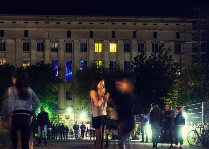 В Berghain открывают выставку с работами 80 художников