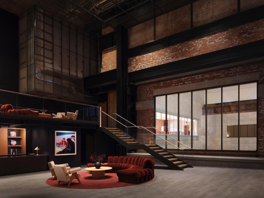 apple-music-venue-dtf-magazine-9