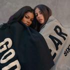 Украинка Саша Самсонова сняла Тейану Тейлор в лукбуке Fear of God и Nike