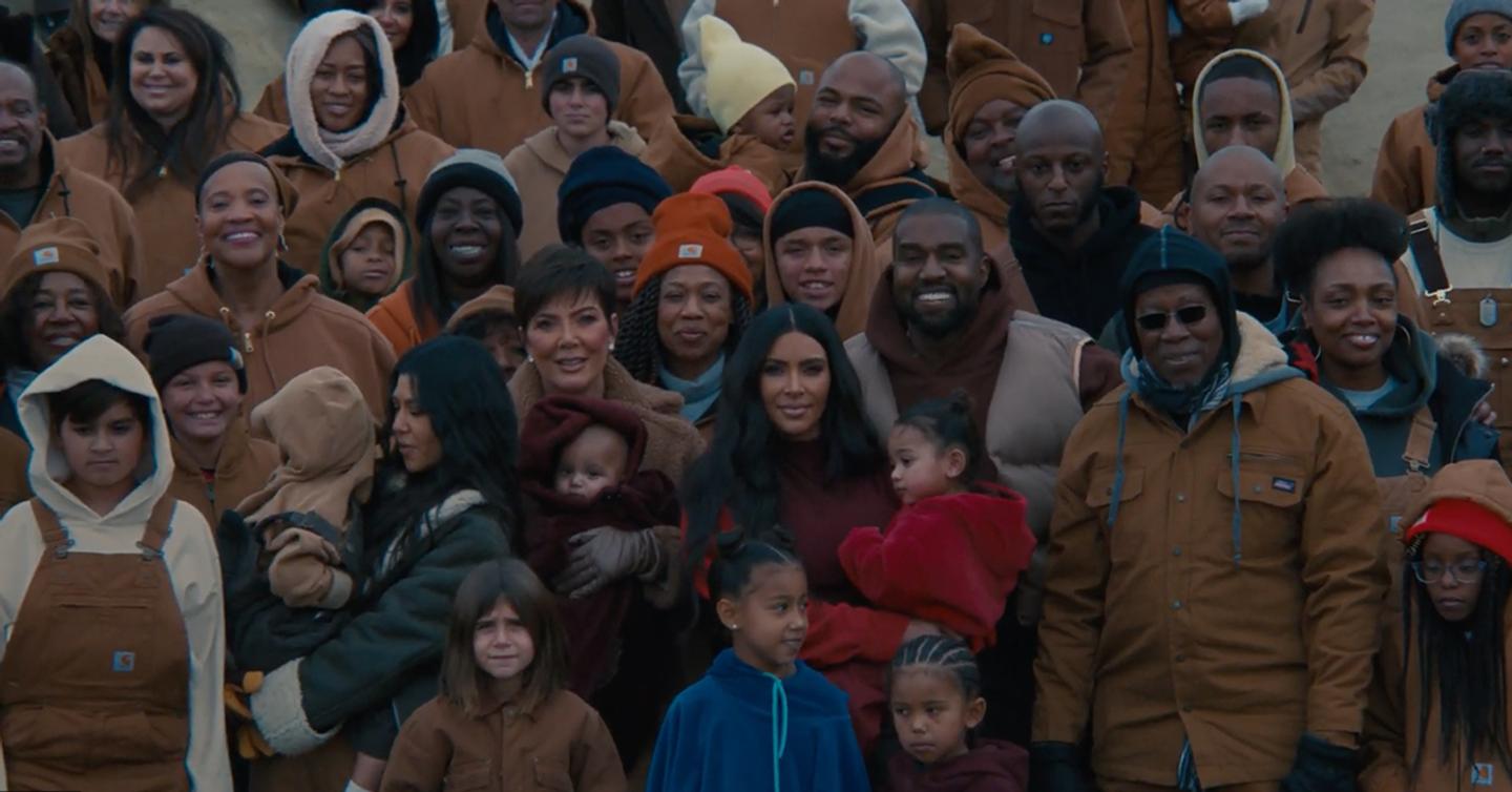 kanye-new-video-dtf-magazine Канье Уэст снова едет на украинском вездеходе в клипе. Теперь с Кардашьянами