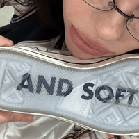 Колаборація Біллі Айліш та Converse