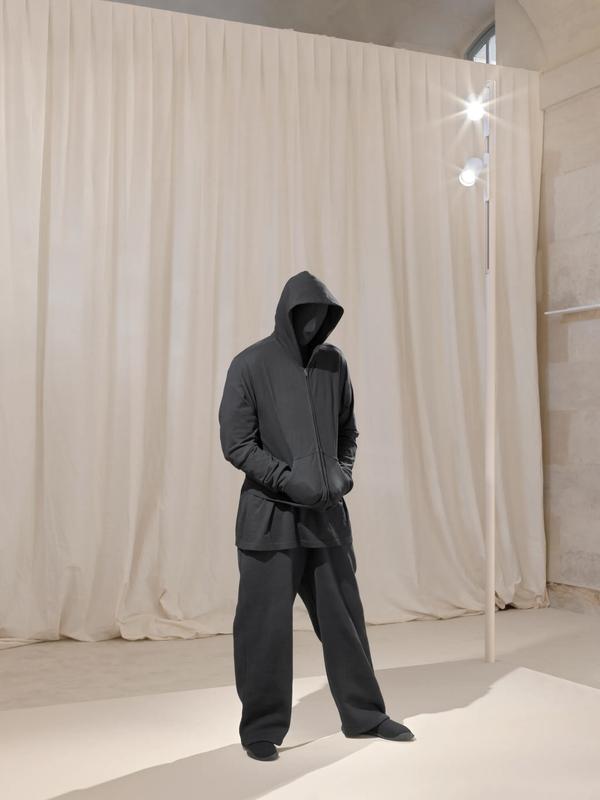 balenciaga-demna-exposition-dtf-magazine3