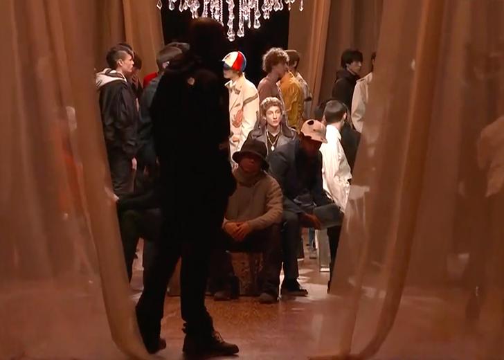 Никакого стритвира: Как прошел показ новой коллекции Off-White