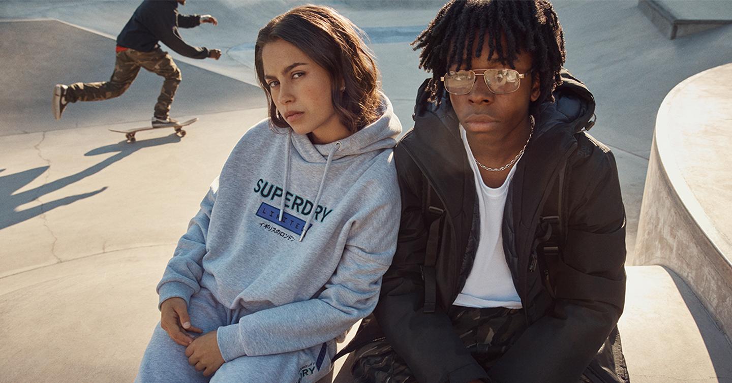 Британский Superdry представит на don’t Take Fake выставку неона