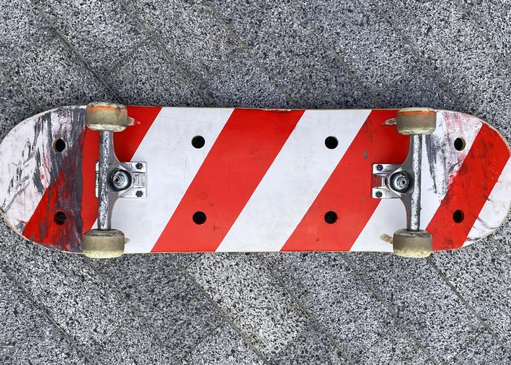 Ukrainian brand ALCHEVSQUE has released a new drop. Inside are skateboards and clothes